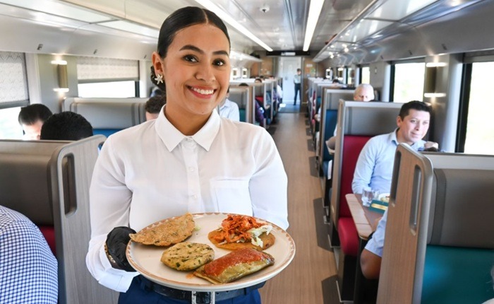 gerbong restoran - ilustrasi berita Gerbong Restoran 'Janal' Tren Maya Resmi Beroperasi, Sajikan Kuliner Yucatecan