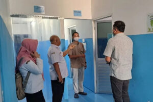 mbg pakisrejo - ilustrasi berita Bakteri Ditemukan pada Sampel MBG Pakisrejo, Pengawasan Layanan Diperketat