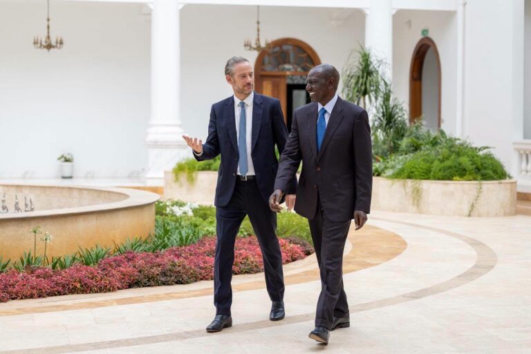 perpisahan duta besar - ilustrasi berita Perpisahan Duta Besar Arnaud Suquet dengan Presiden Ruto di Nairobi